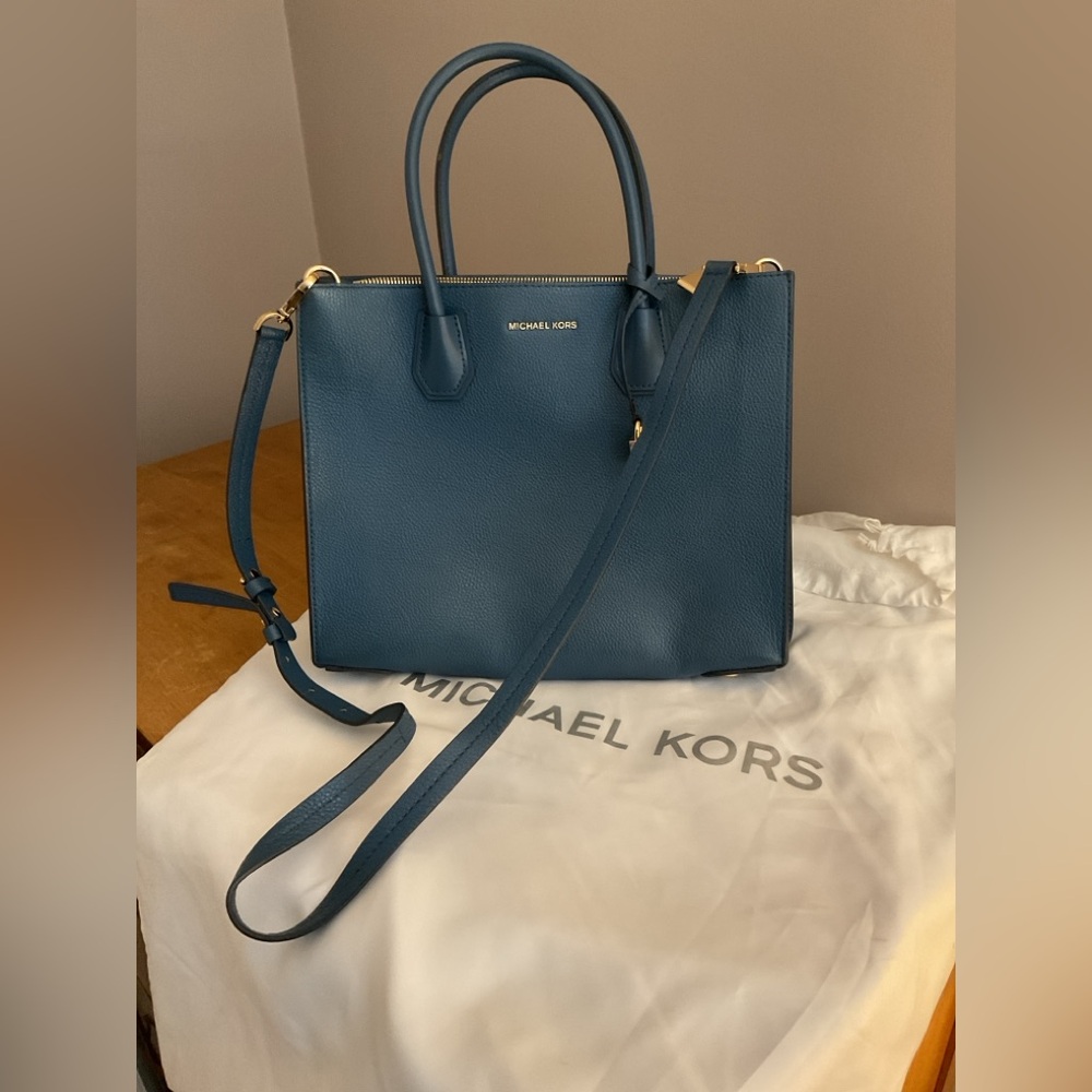 Michael Kors Mercer Studio Large Pebbled Leather Satchel Tote Crossbody (Blue) - Picture 4 of 8
